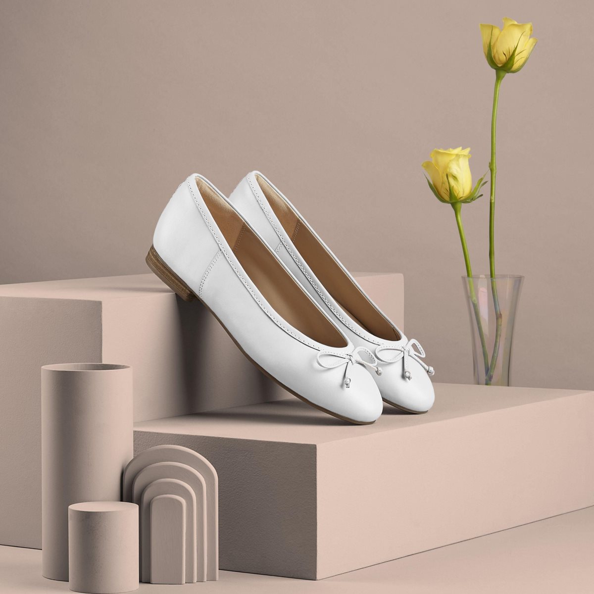 Femme Mocassin Clarks FAWNA LILY White Leather Blanche - YEY-67782286